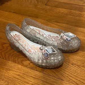 Disney Cinderella *LIGHT UP* sparkle dress-up costume jelly shoes, size 11/12